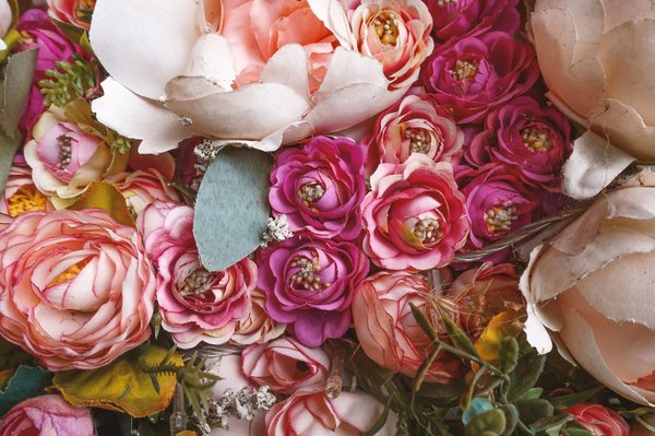 Comment profiter des derniers codes de réduction sur les fleurs artificielles ?